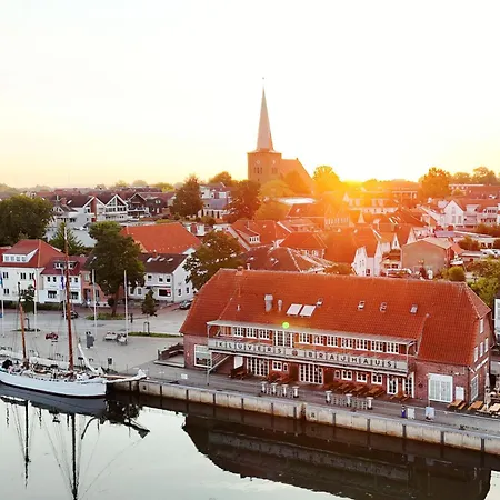 Neues Kuestenjuwel Mit Erstklassiger Einrichtung Direkt Am Hafen 