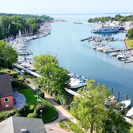 Neues Kuestenjuwel Mit Erstklassiger Einrichtung Direkt Am Hafen 