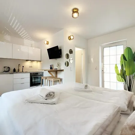 Neues Kuestenjuwel Mit Erstklassiger Einrichtung Direkt Am Hafen 